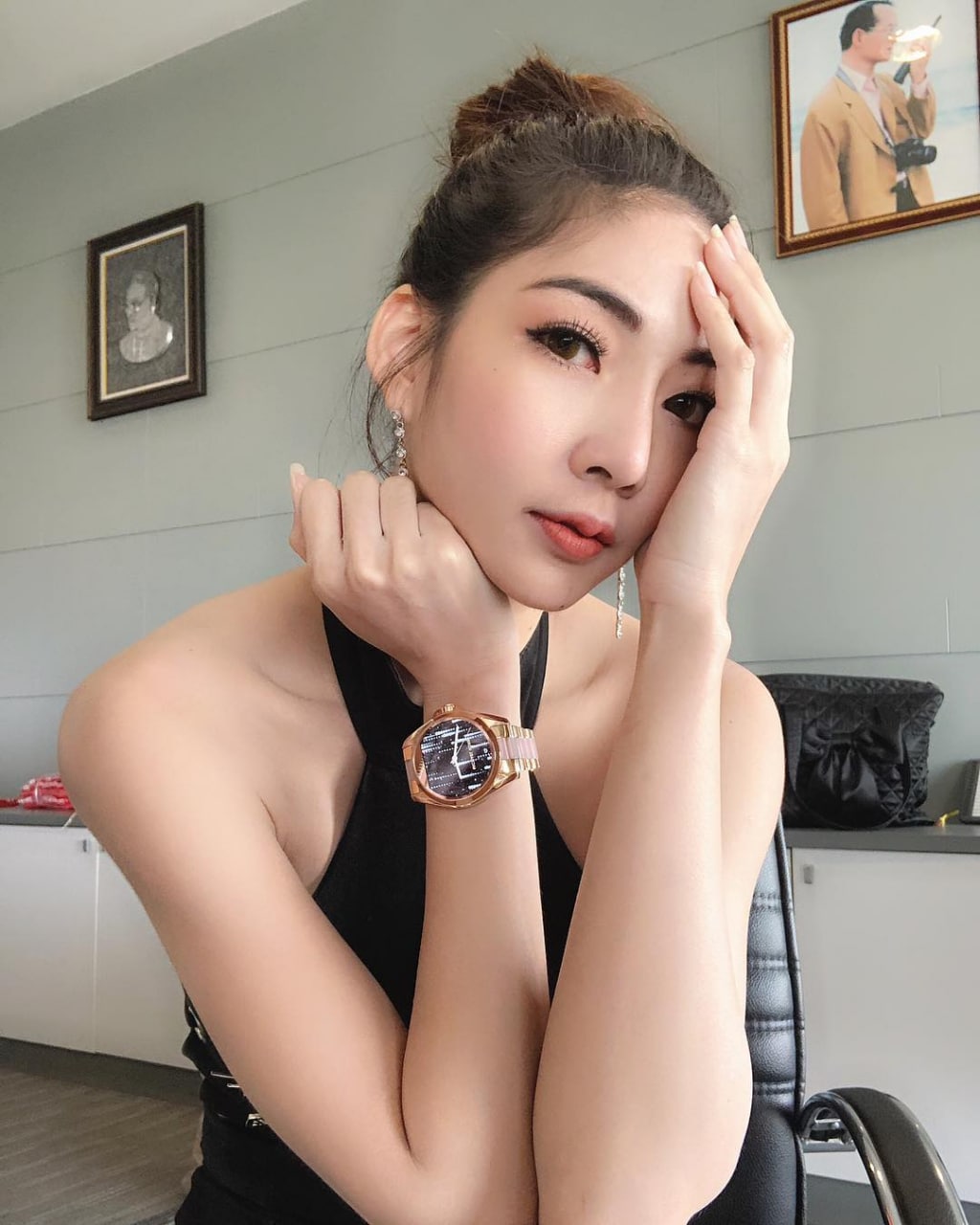 亚洲愉拍99热成人精品